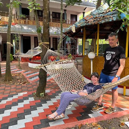 Marari Beach Villas Mararikulam Bagian luar foto
