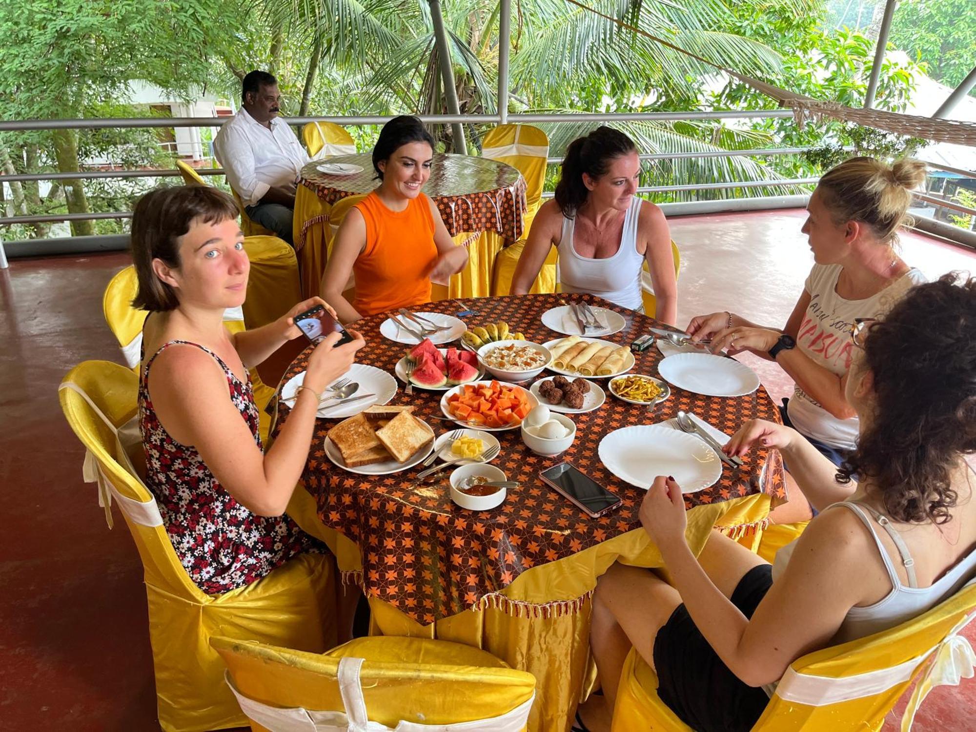 Marari Beach Villas Mararikulam Bagian luar foto