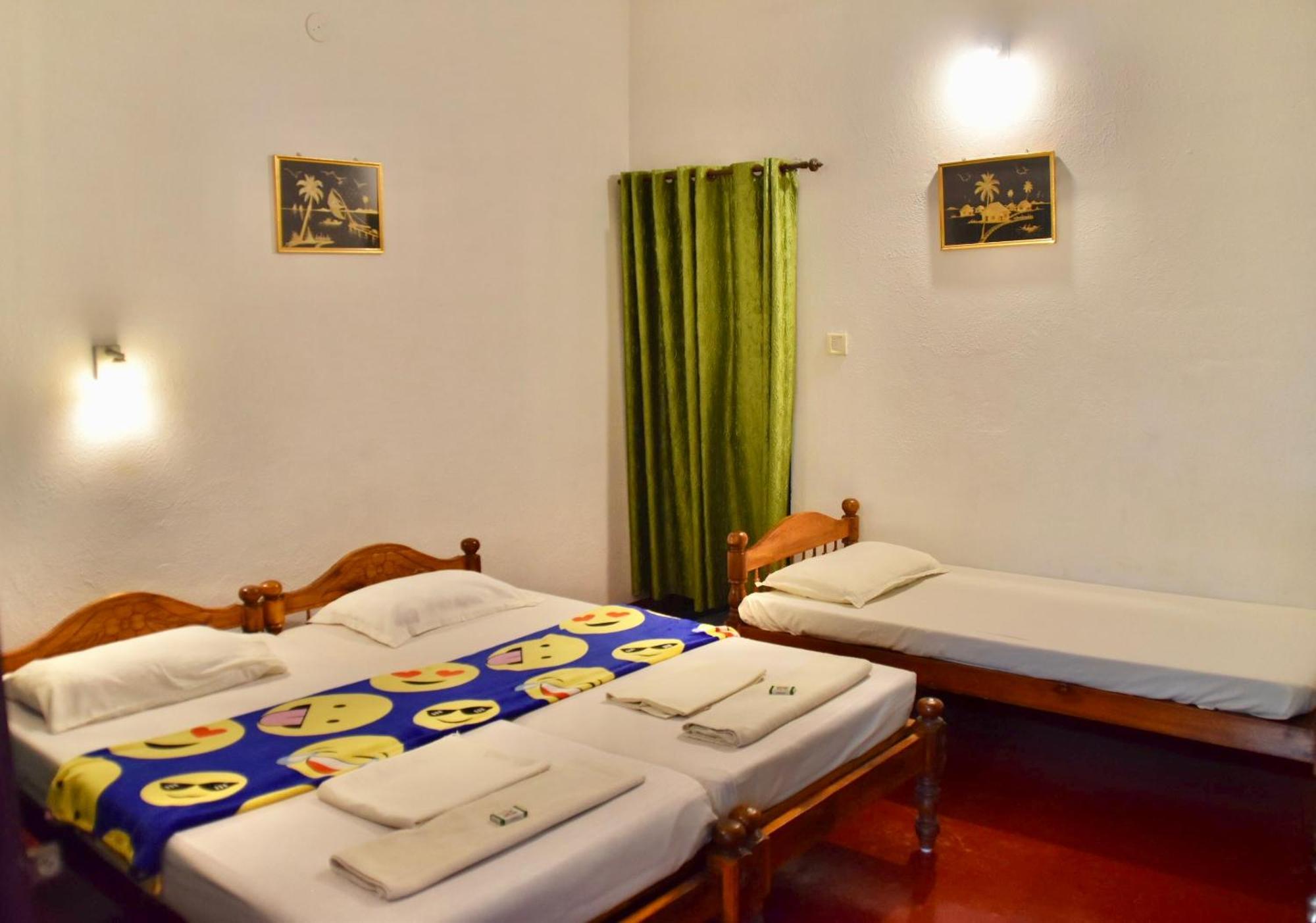 Marari Beach Villas Mararikulam Bagian luar foto